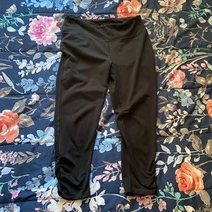 High-Rise Capris Leggings